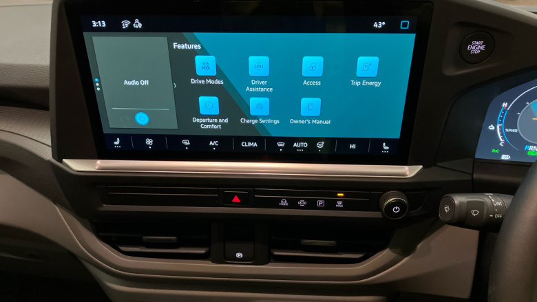 Volkswagen Transporter T32 Swb Electric 160kW 65kWh Commerce Pro Van Auto